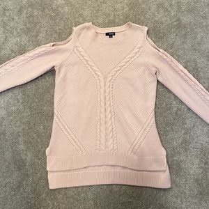 Cold shoulder chunky sweater